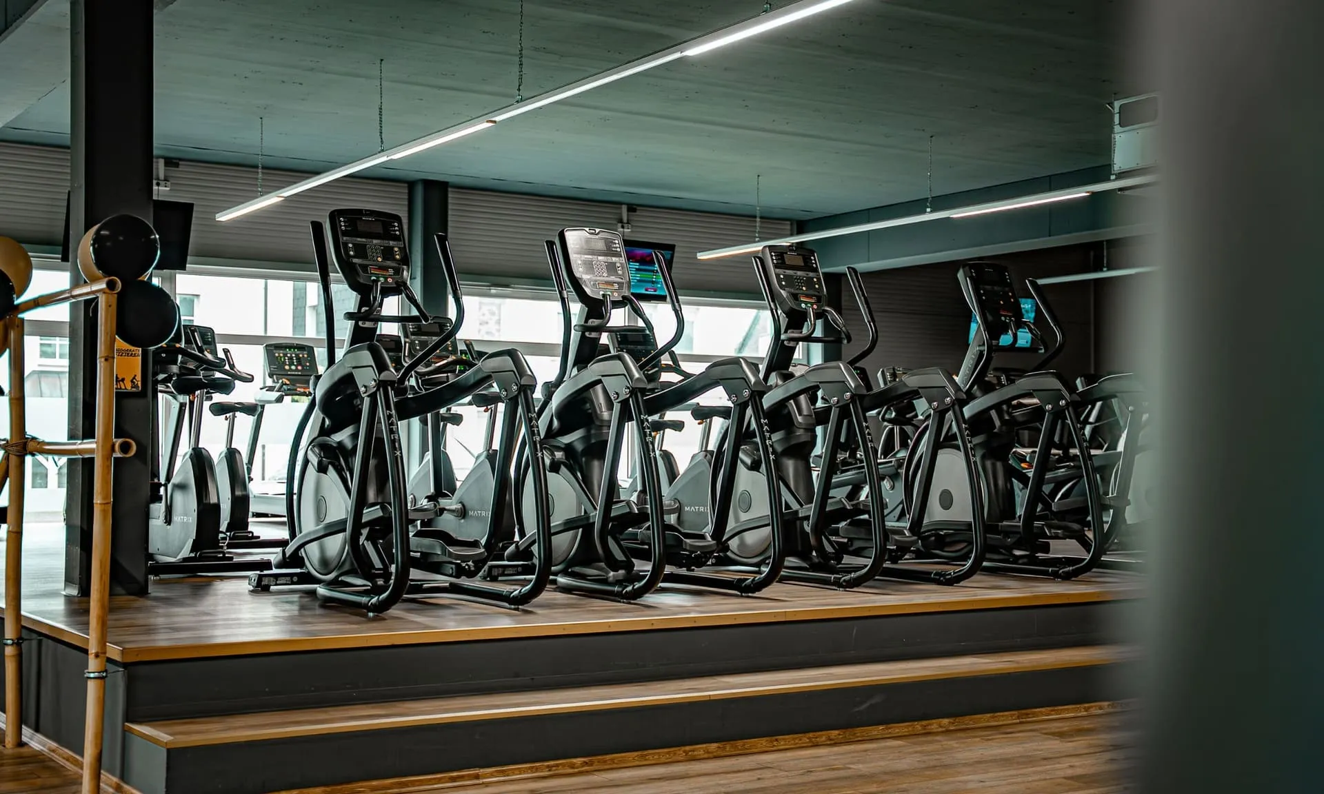 Cardiobereich mit Crosstrainern